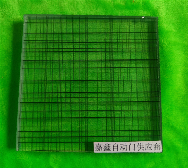 珠海玻璃夾膠 夾絲防爆玻璃 隔斷夾絲玻璃 內(nèi)夾半透明絲絹玻璃